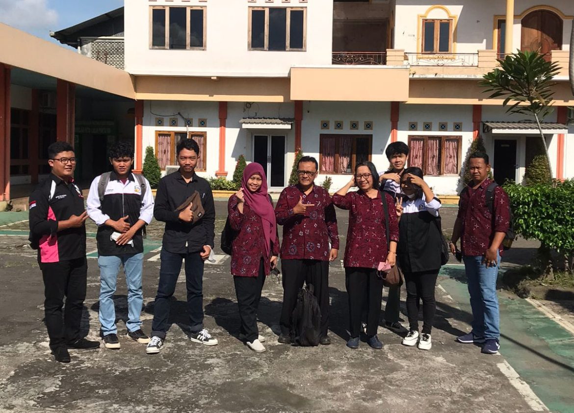 Kunjungan Pabrik Pengecoran Logam di Koperasi Batur Jaya Ceper