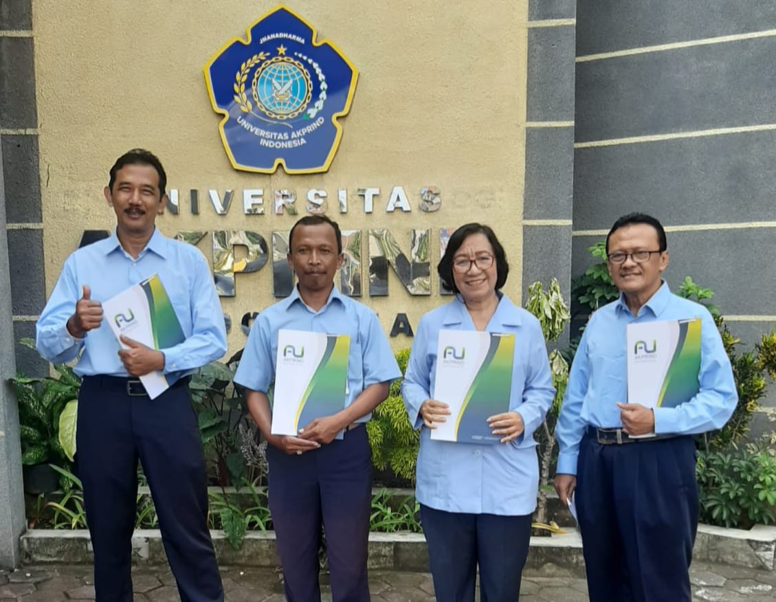 3 Dosen dan 1 Tendik Teknologi Industri Terima Penghargaan Pegawai